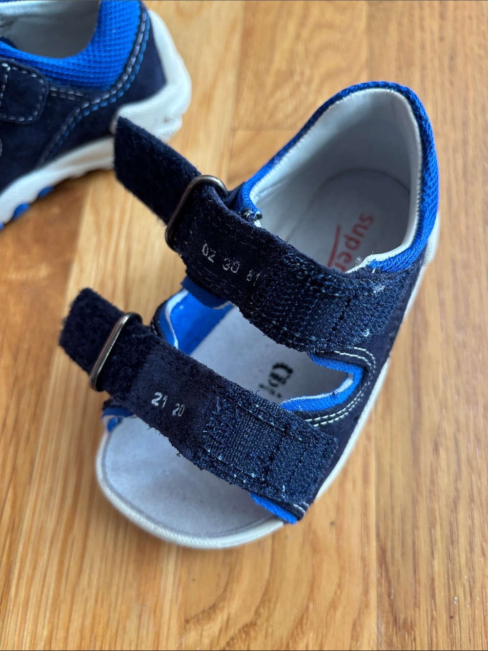 Size 5-6 NWT Toddler Superfit Sandals - Picture 3 of 10